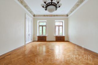 многокомн. кв., 250 м², этаж 4