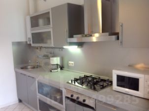 3-комн.кв., 105 м², этаж 3