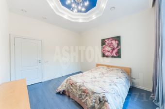 4-комн.кв., 160 м², этаж 3