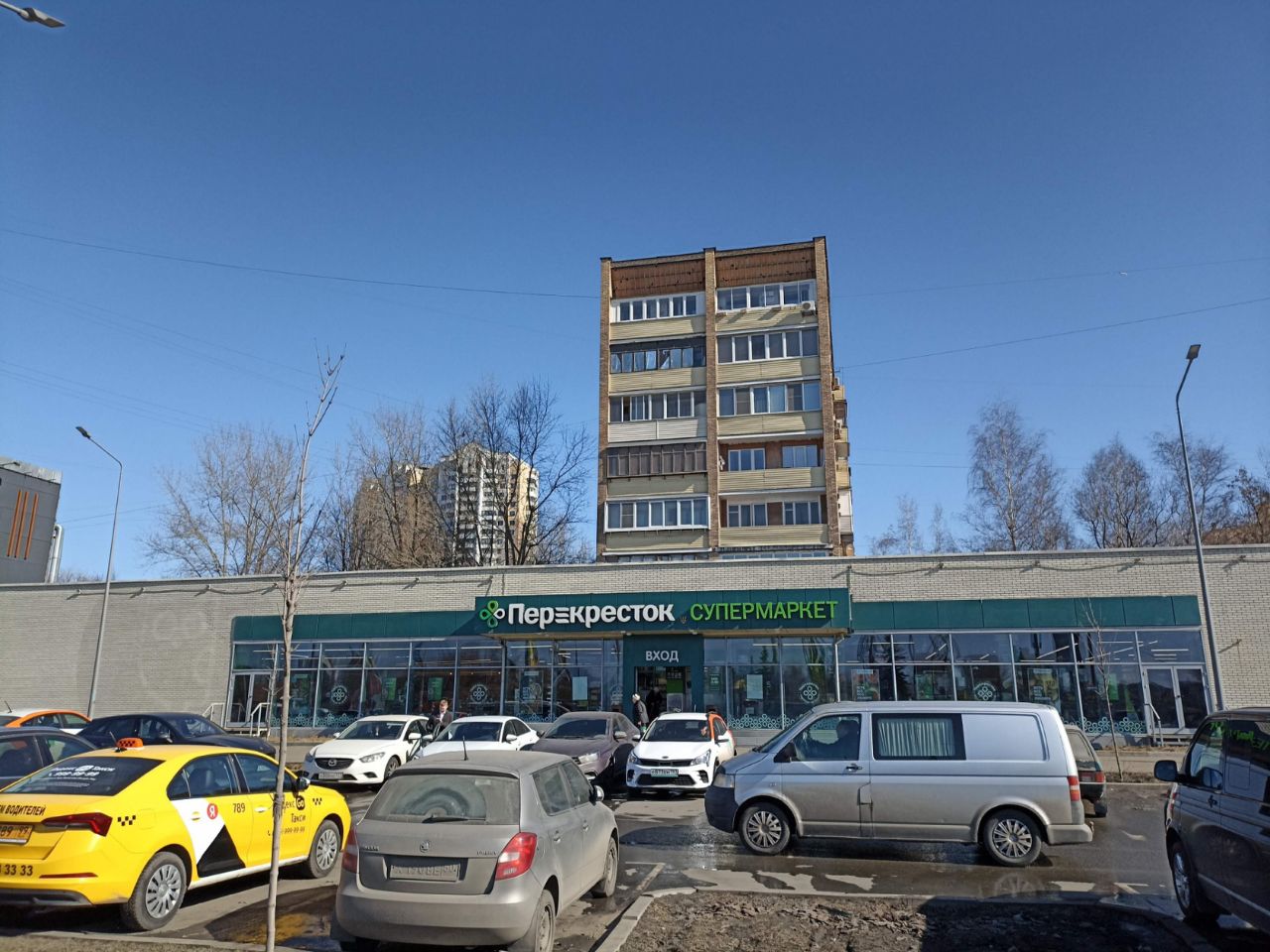 Торговом центре на Ленинградском шоссе, 112к4