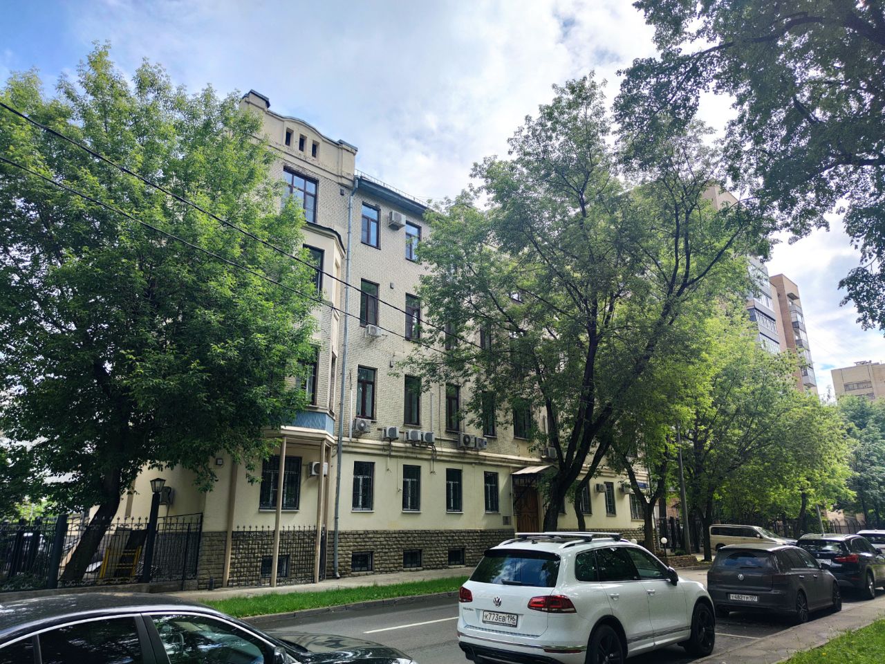 продажа помещений в БЦ в Институтском переулке, 16