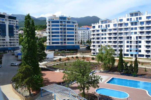 Жігіттердің бірін-бірі жалап жатқан секс видеосы Әдемі сексуалды ханымдар порно видео