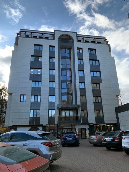 Офисное здание на ул. Лесная, 14Б