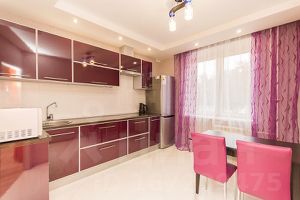 2-комн.кв., 65 м², этаж 3