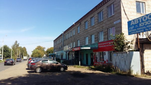 Торгово-офисный комплекс на ул. Гагарина, 40