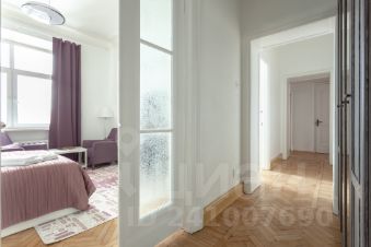 2-комн.кв., 56 м², этаж 3