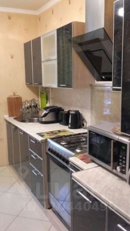 3-комн.кв., 80 м², этаж 3