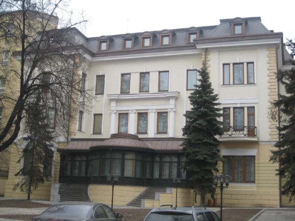 Особняк на Ленинградском проспекте, 20
