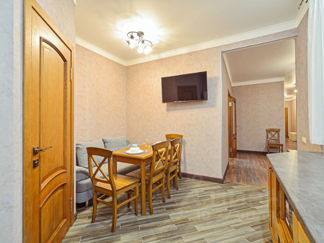 3-комн., 90 м², 3/6 этаж