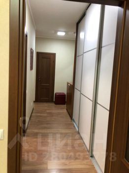 2-комн.кв., 65 м², этаж 10