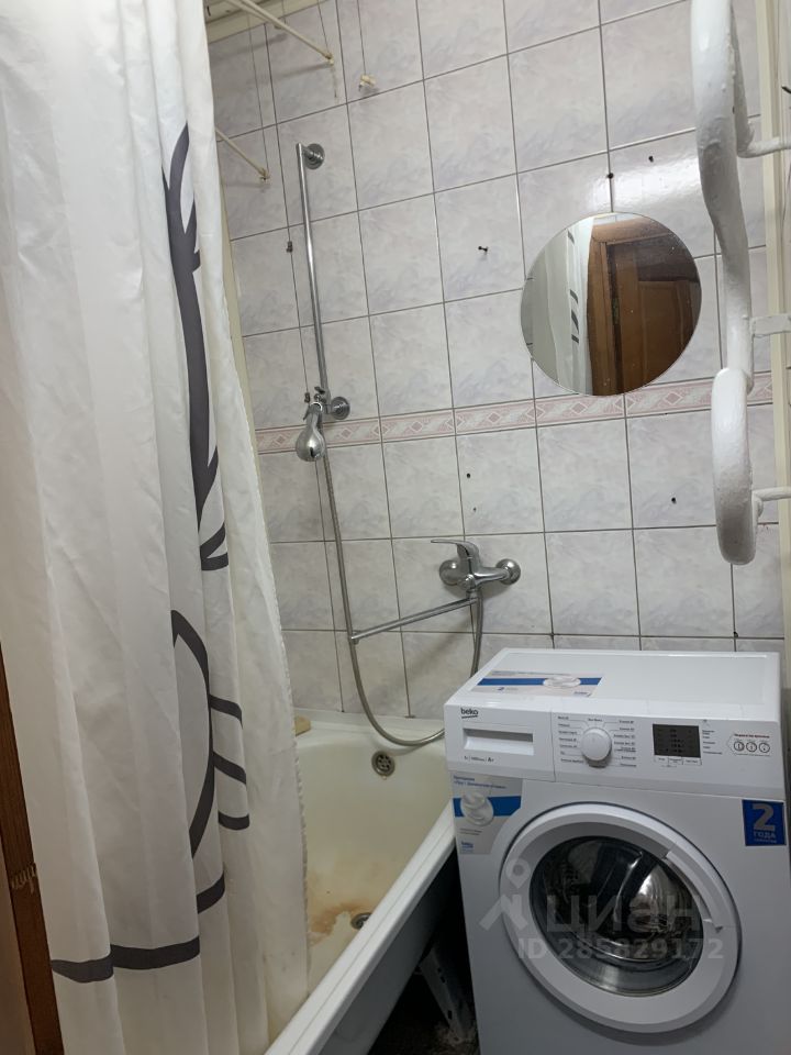 1-к кв. Ямало-Ненецкий АО, Новый Уренгой ул. Геологоразведчиков, 8 (33.0 м²)