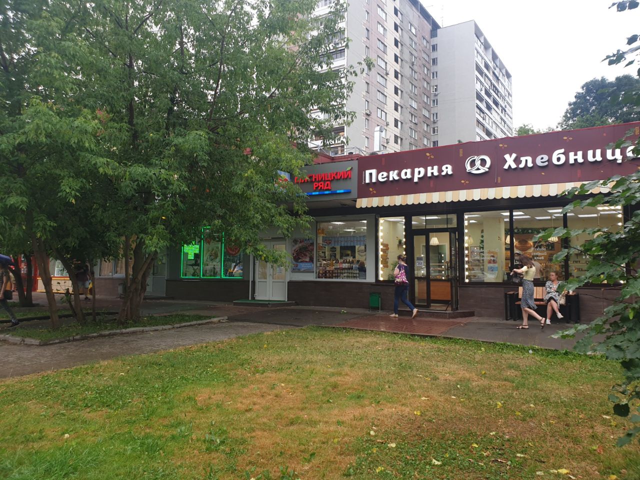 продажа помещений в ТЦ на ул. Саянская, 8Б