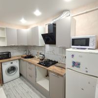 2-комн.кв., 49 м², этаж 2