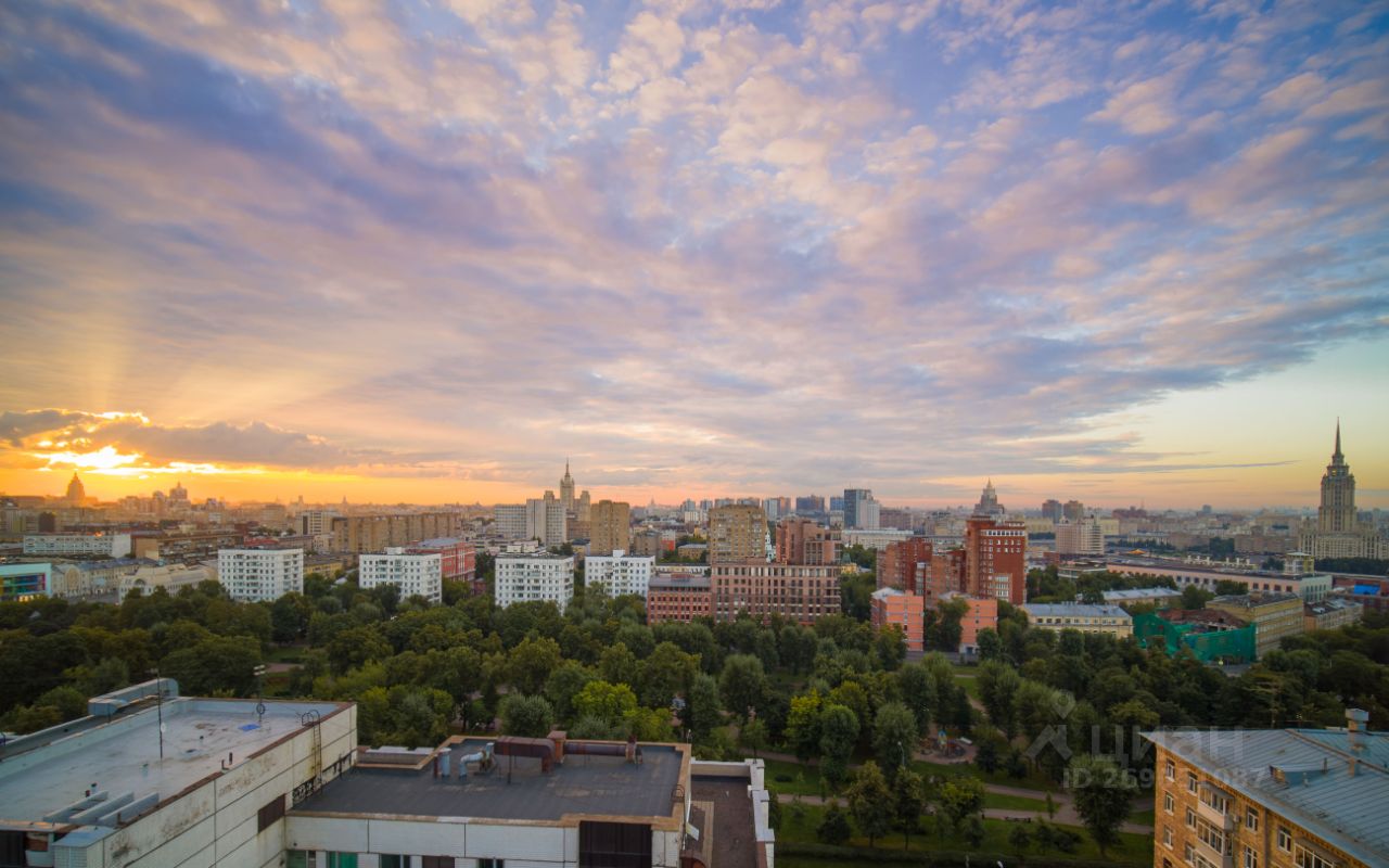 Купить 3-комнатную квартиру в округе ЦАО в Москве, продажа трехкомнатных  квартир во вторичке и первичке на Циан. Найдено 3 510 объявлений