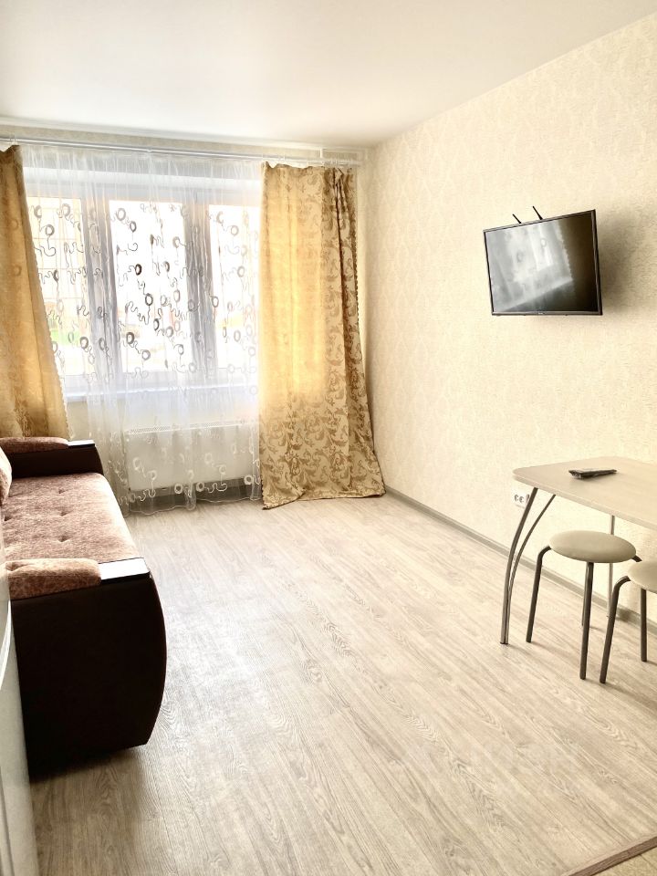 3-к кв. Курганская область, Курган Заозерный жилрайон, 5-й мкр, 25к3 (56.0 м²)