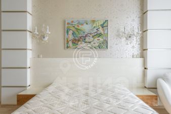 3-комн.кв., 90 м², этаж 9