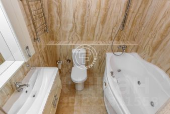 3-комн.кв., 90 м², этаж 9