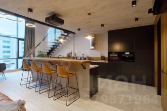 3-комн.апарт., 190 м², этаж 7