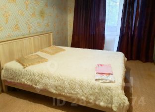 2-комн.кв., 49 м², этаж 3