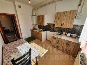 3-комн.кв., 72 м², этаж 1