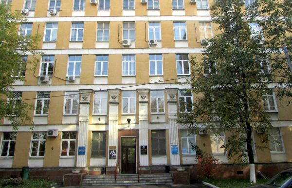 Офисное здание на ул. Черняховского, 16