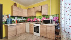 3-комн.кв., 74 м², этаж 1