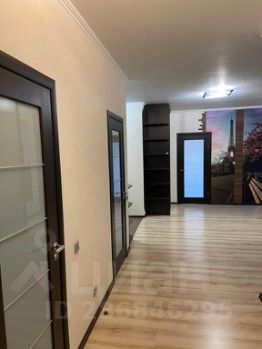 4-комн.кв., 130 м², этаж 8