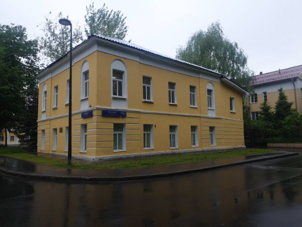 Особняк на ул. Летняя, 8/2с1