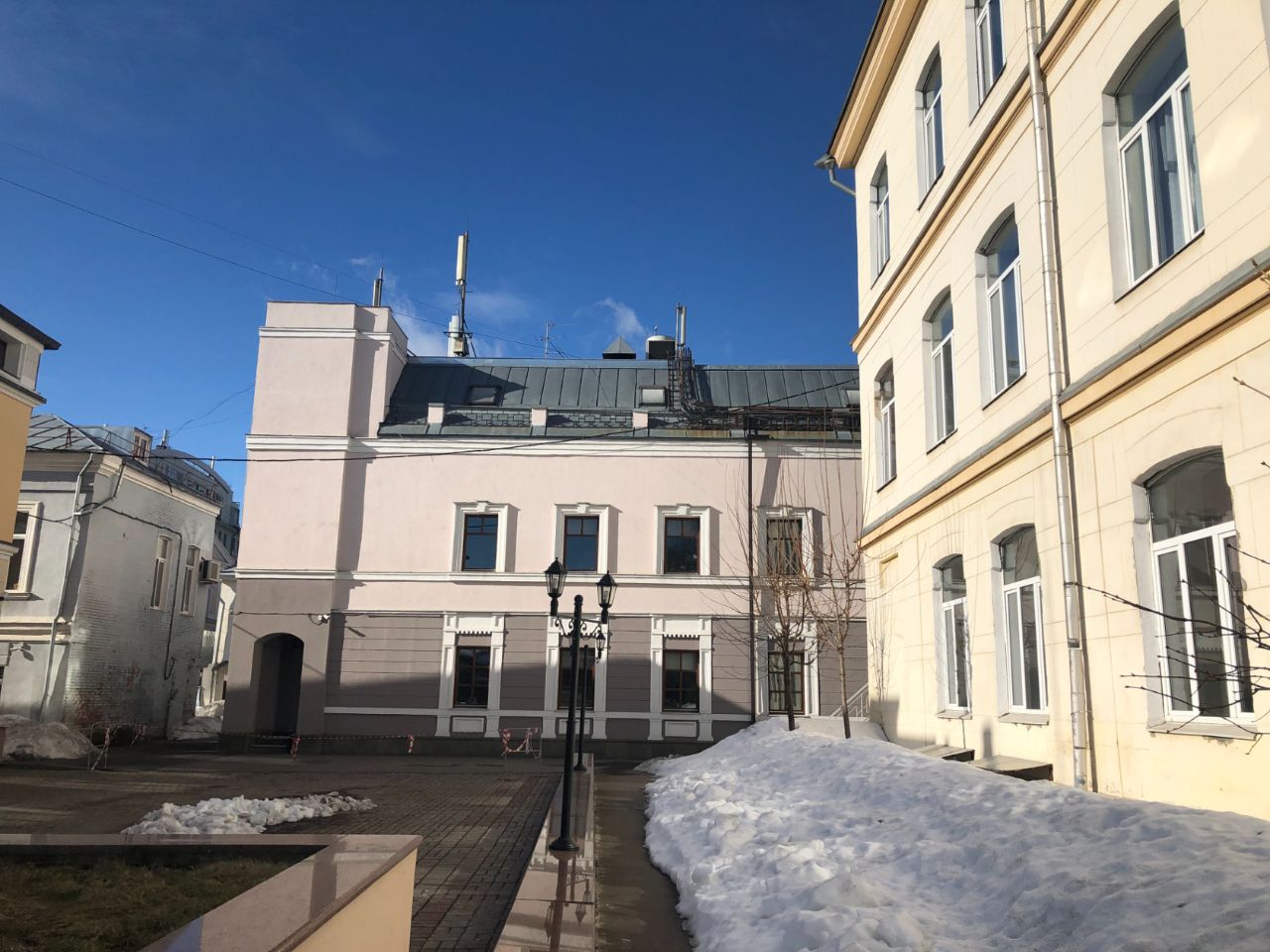 продажа помещений в БЦ в Успенском переулке, 3с2