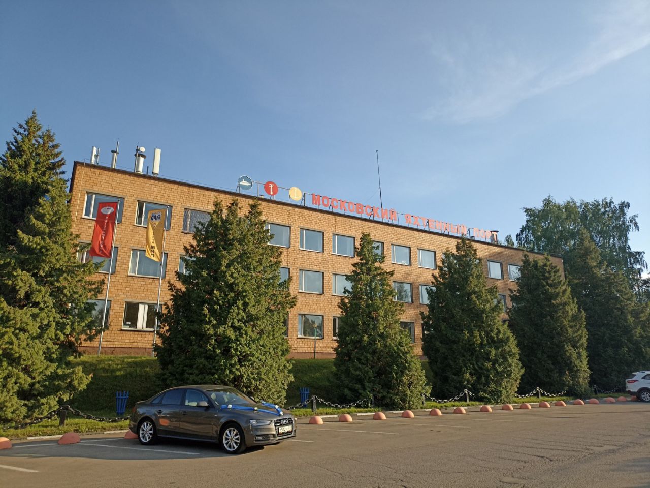 Бизнес Центр на ул. Якова Гунина, 1