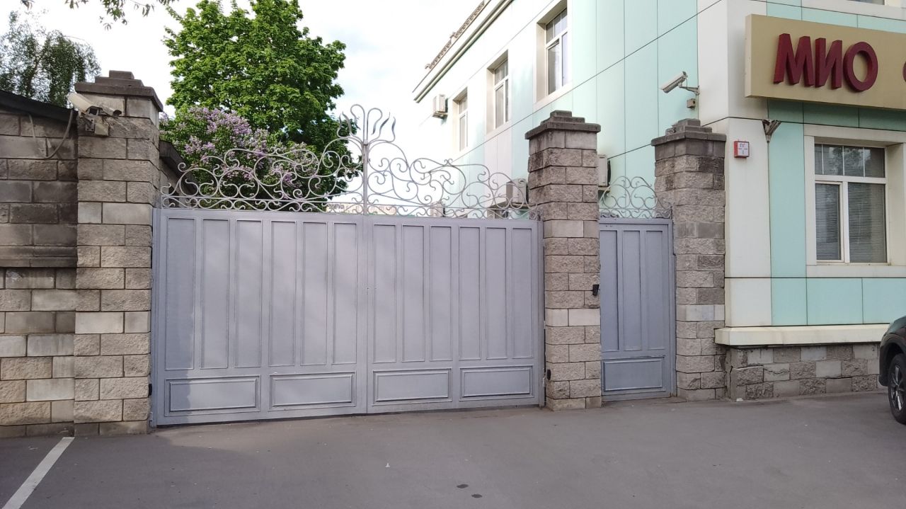 Торговом центре на ул. Хлобыстова, 3к1