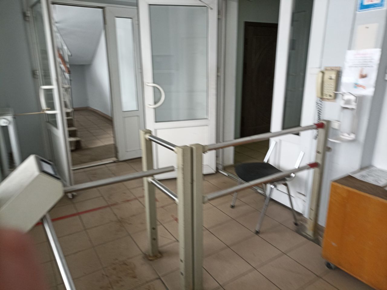 Торговом центре на ул. Ижорская, 7