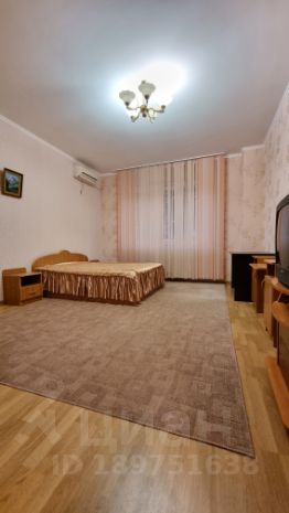 1-комн.кв., 54 м², этаж 2