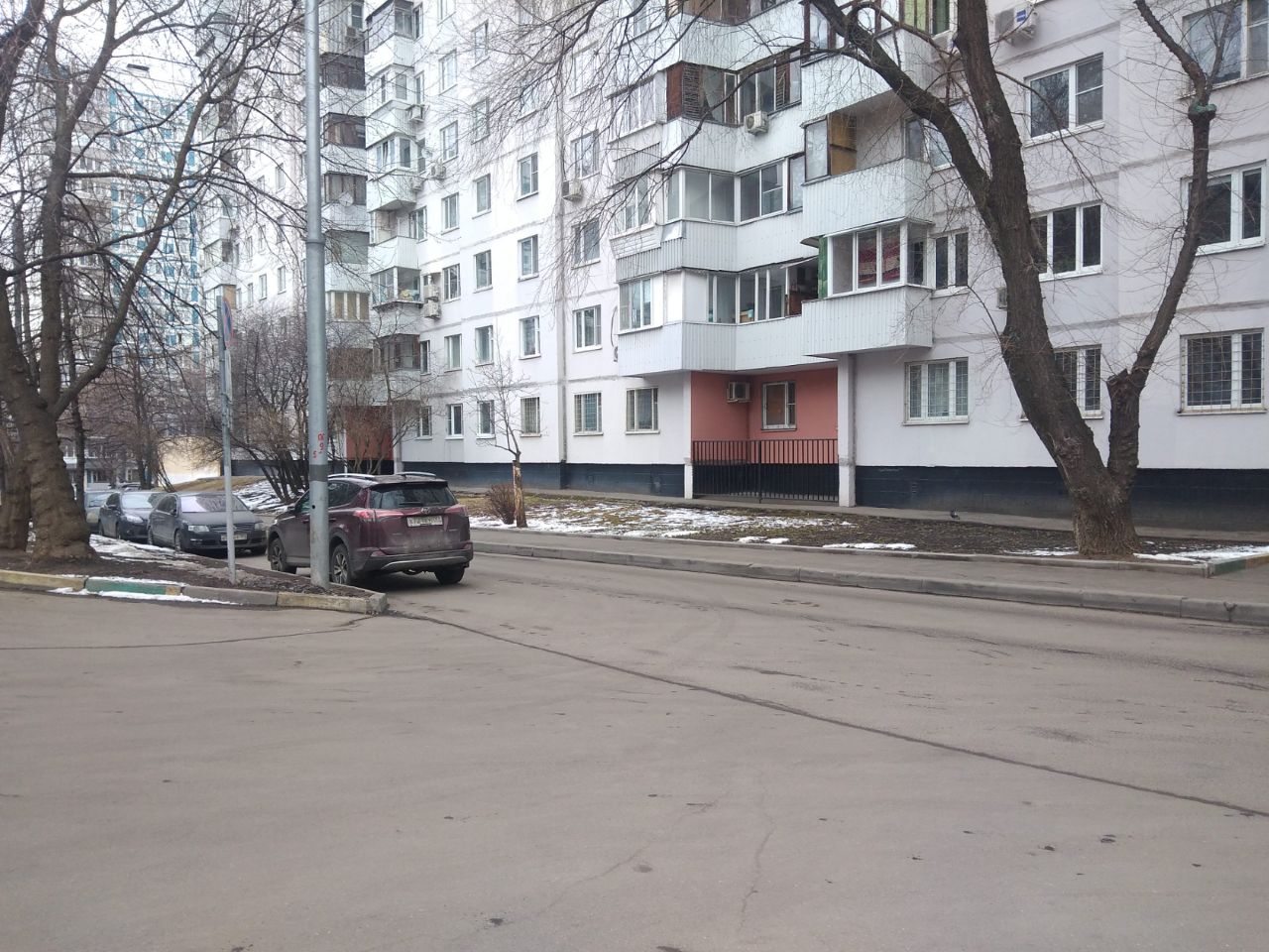 аренда помещений в ТЦ на ул. Маршала Захарова, 2