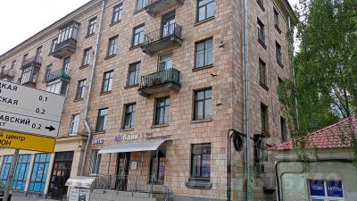 4-комн.кв., 94 м², этаж 3