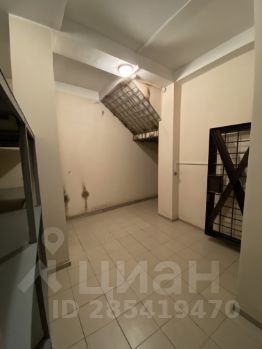 своб. назнач. 42 м², этаж 1