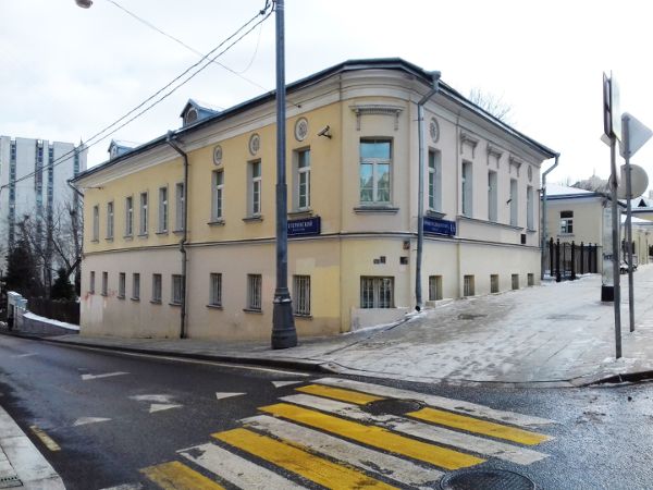 Отдельно стоящее здание на ул. Верхняя Радищевская, 1/2