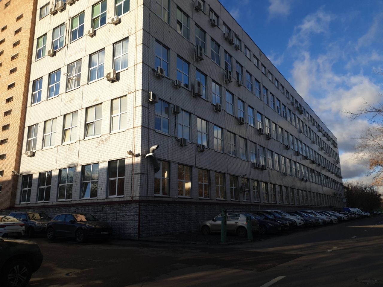 Бизнес Центр Варшавский (129к2с8)
