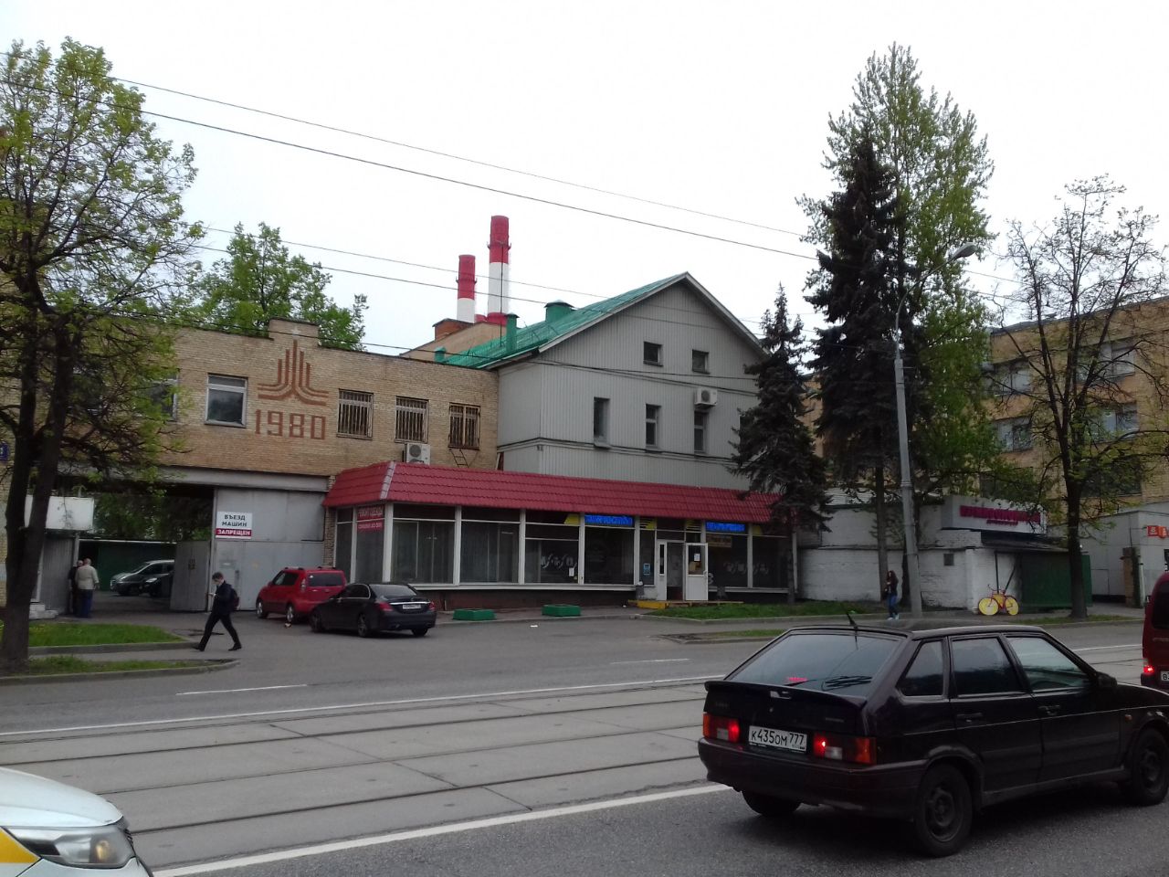 продажа помещений в ТЦ на ул. Вавилова, 11с1