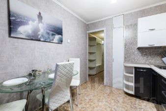 1-комн.кв., 40 м², этаж 14