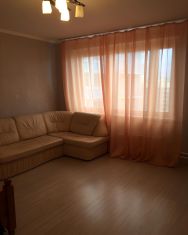 2-комн.кв., 72 м², этаж 17