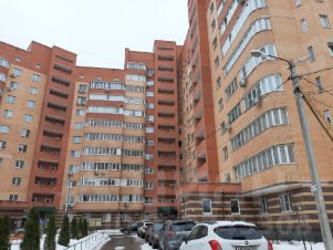 2-комн.кв., 61 м², этаж 9