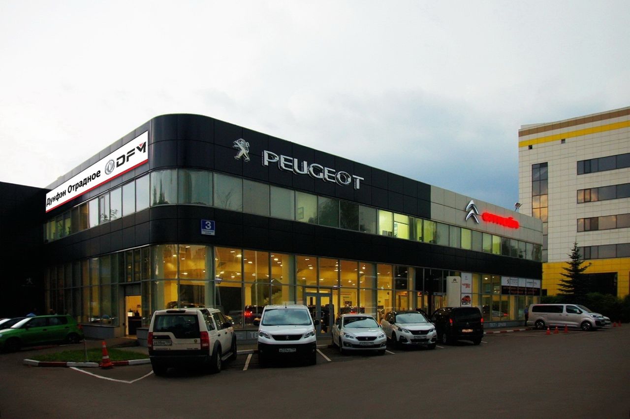 Торговом центре на ул. Поморская, 3
