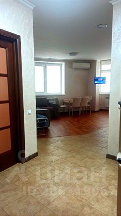 2-комн.кв., 63 м², этаж 3