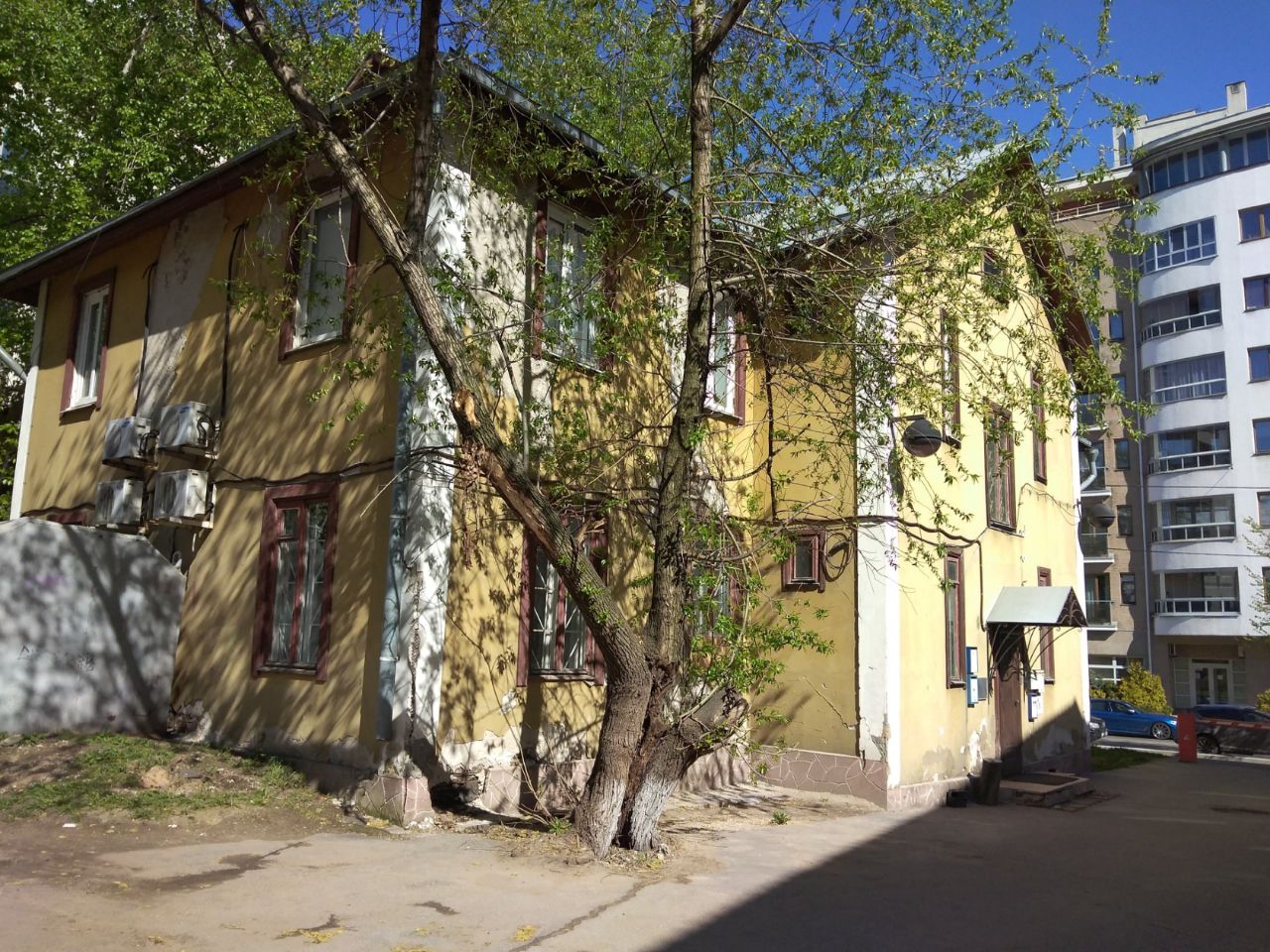БЦ в 1-м переулке Тружеников, 12с1