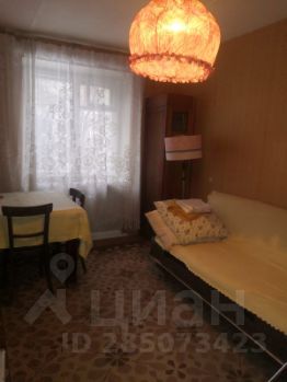 4-комн.кв., 72 м², этаж 3