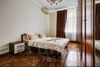 2-комн.кв., 72 м², этаж 8