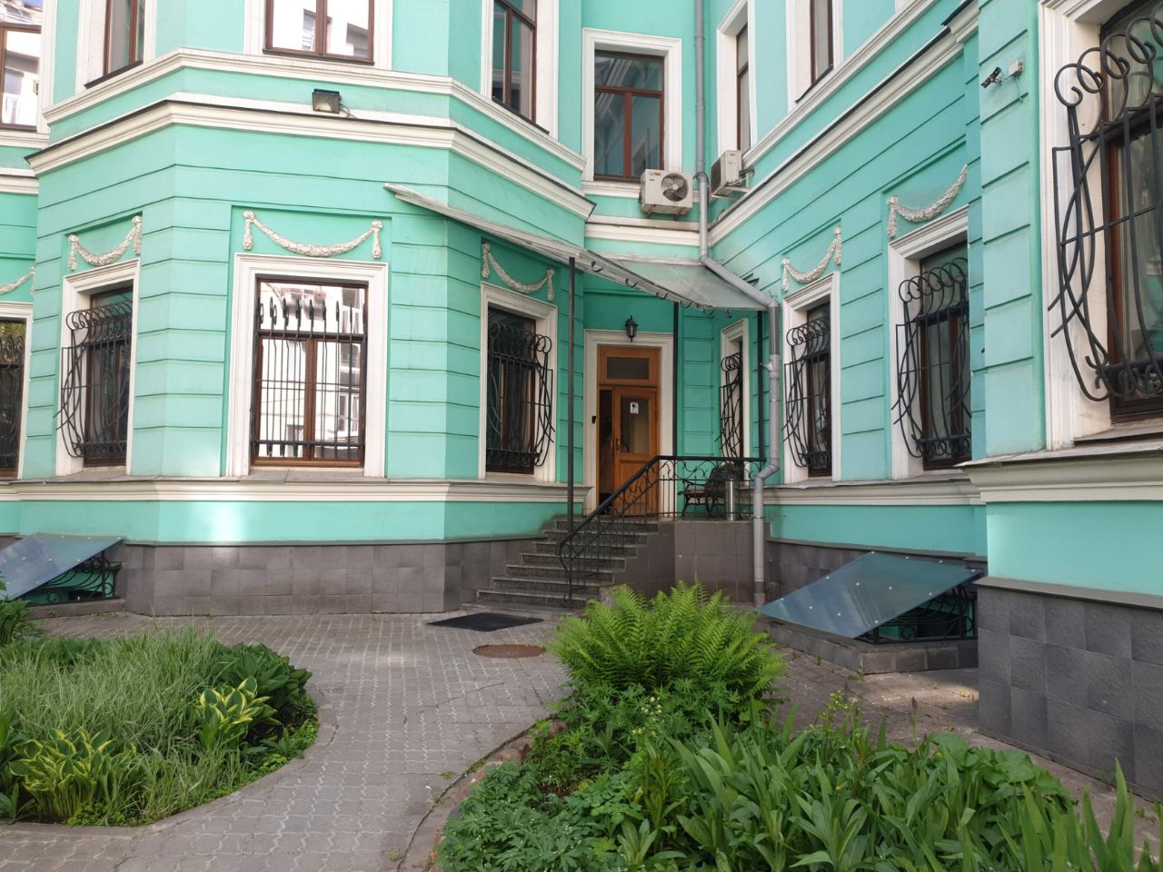 аренда помещений в БЦ на ул. Спиридоновка, 20с2