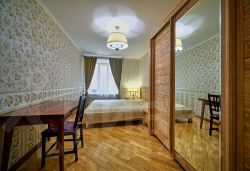 2-комн.кв., 72 м², этаж 1