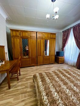 2-комн.кв., 76 м², этаж 2